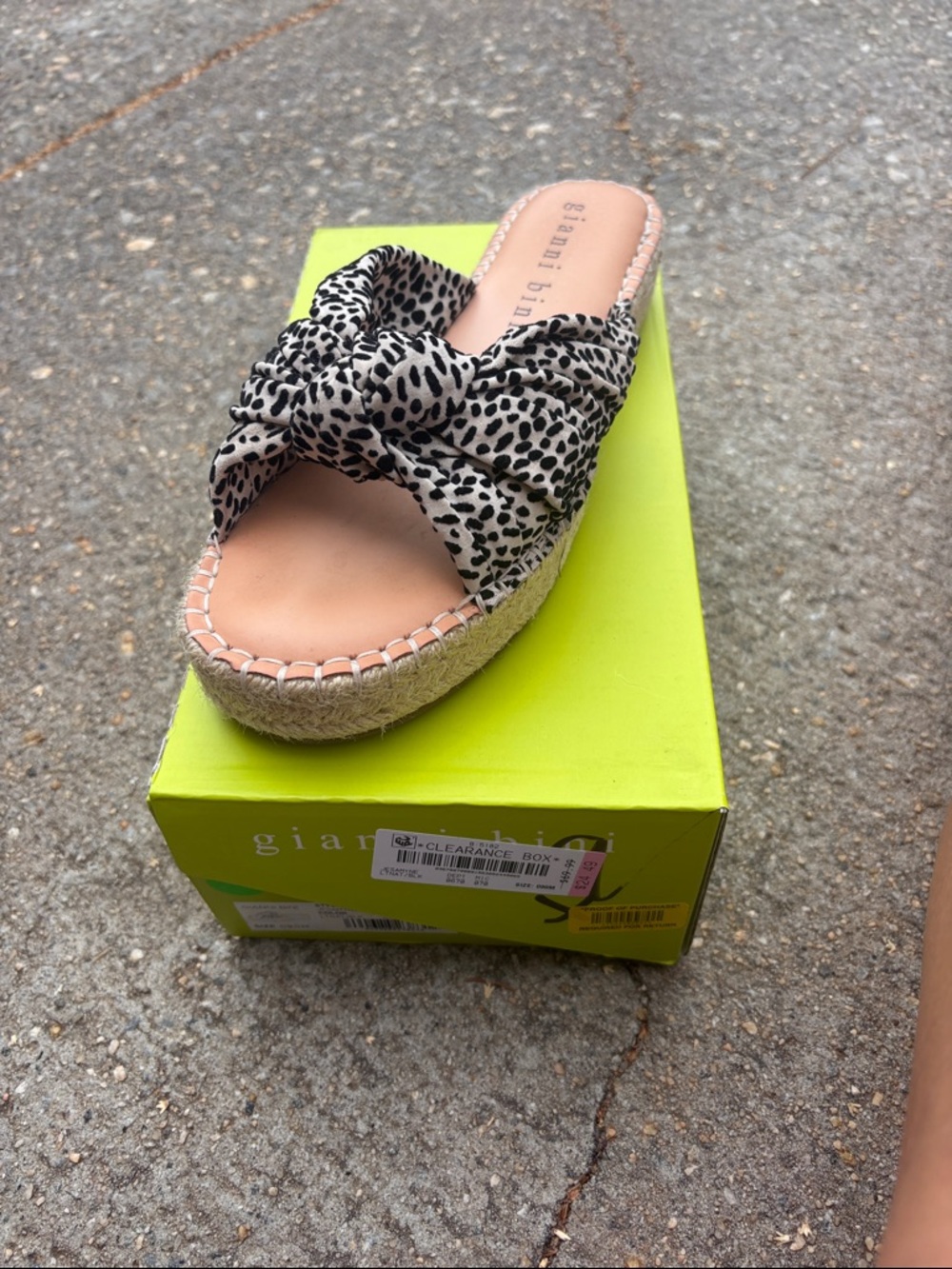 Gianni Bini Black & White Knot Espadrille Mule